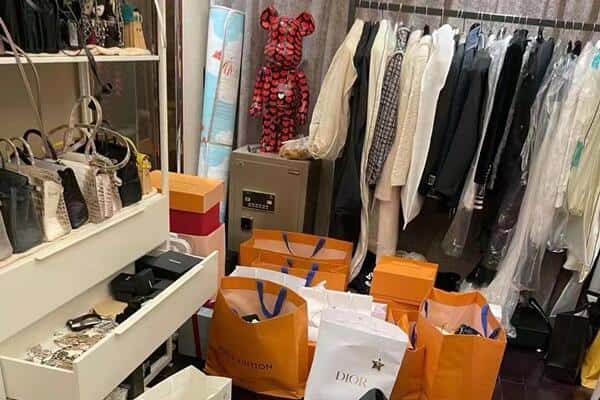 松山区回收一线品牌衣服